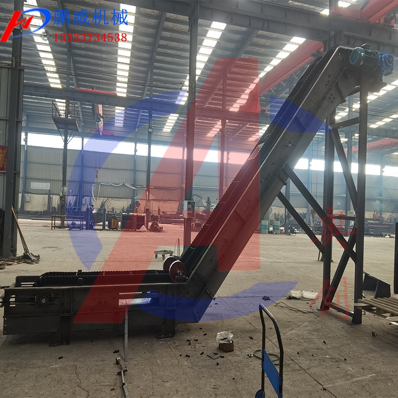 飼料加工大傾角皮帶輸送機(jī) 飼料加工大傾角皮帶輸送機(jī)